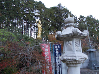 養老渓谷ハイキングコースのバンガロー村・弘文洞跡ルート